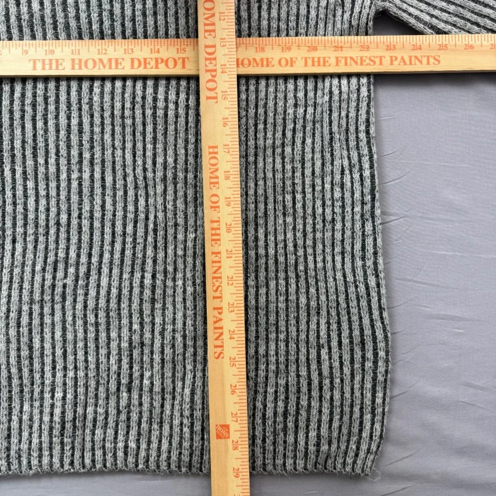 H&M‎ Mens XL Grey Black Striped Ribbed Knit Raglan Crewneck Sweater